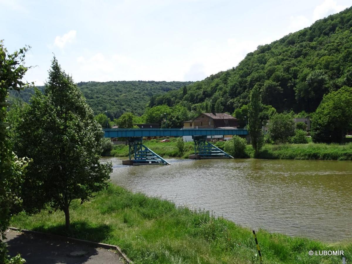 Hotel U Berounky Srbsko Экстерьер фото